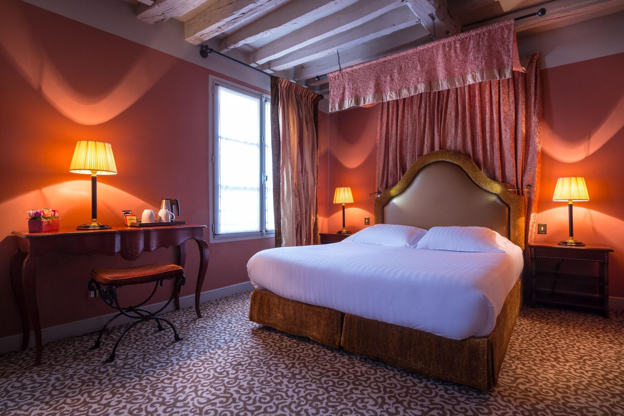 Odéon Saint Germain 4*