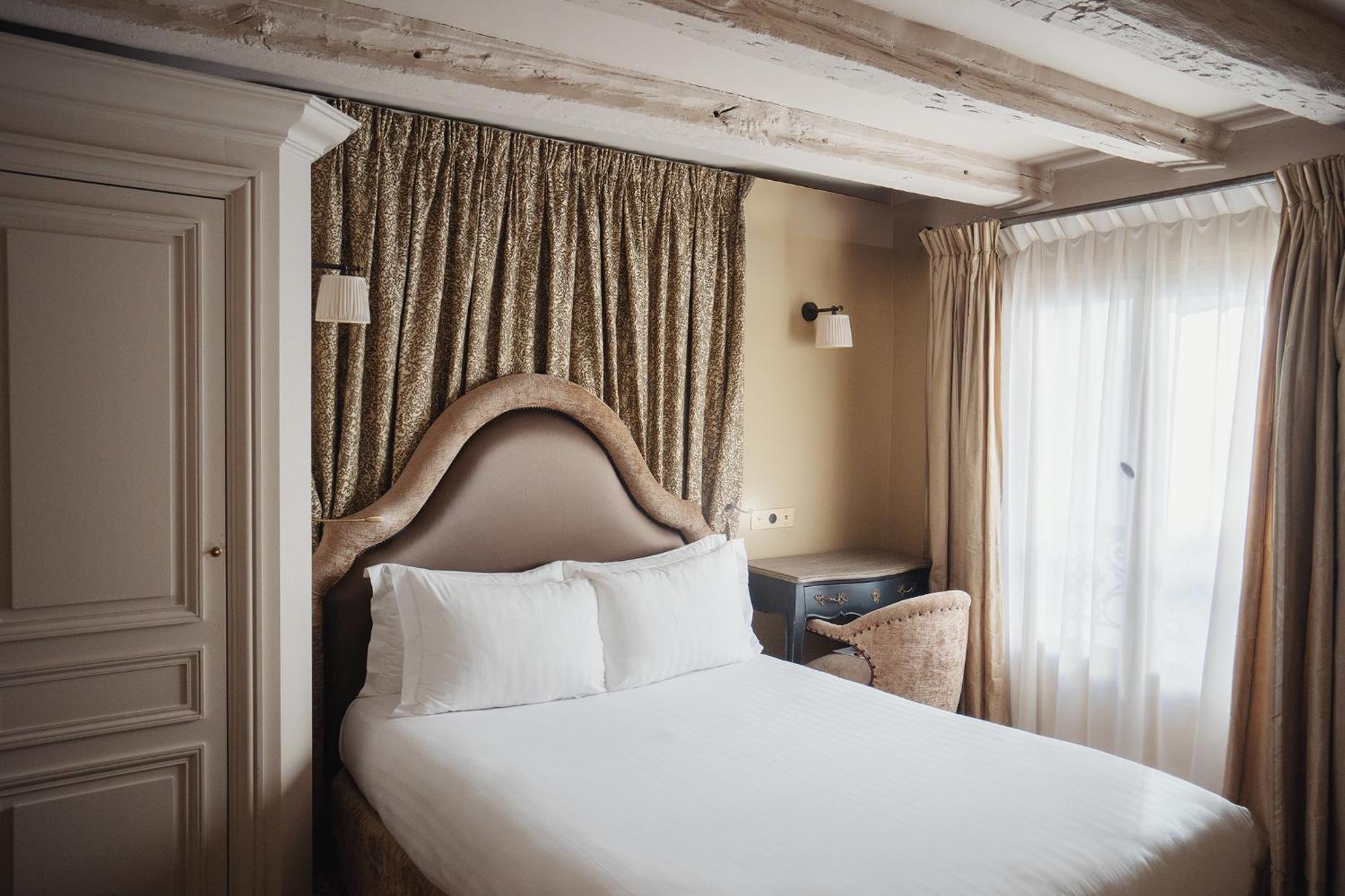 Hotel Odéon Saint Germain 4*
