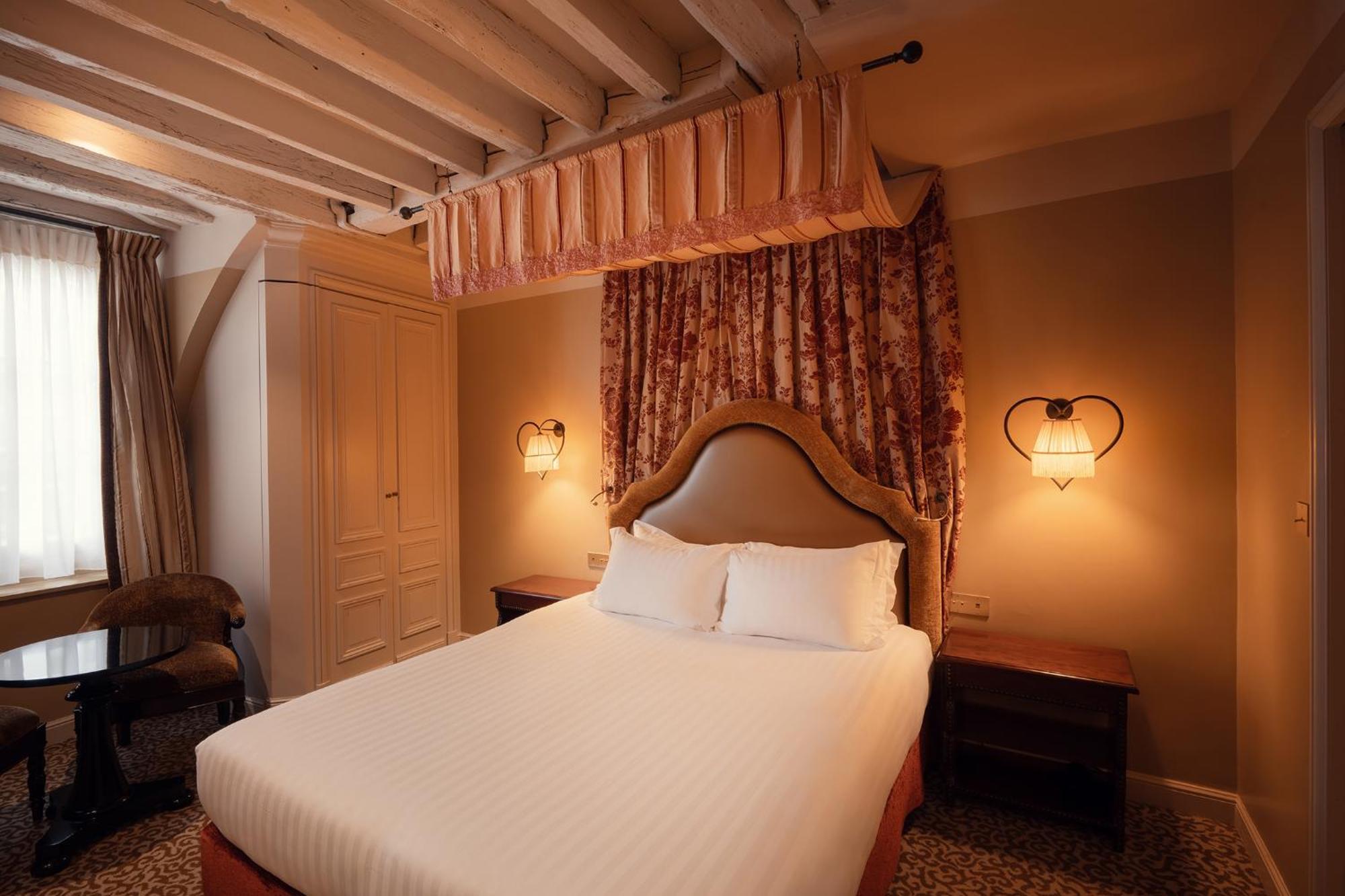 Odéon Saint Germain Paris